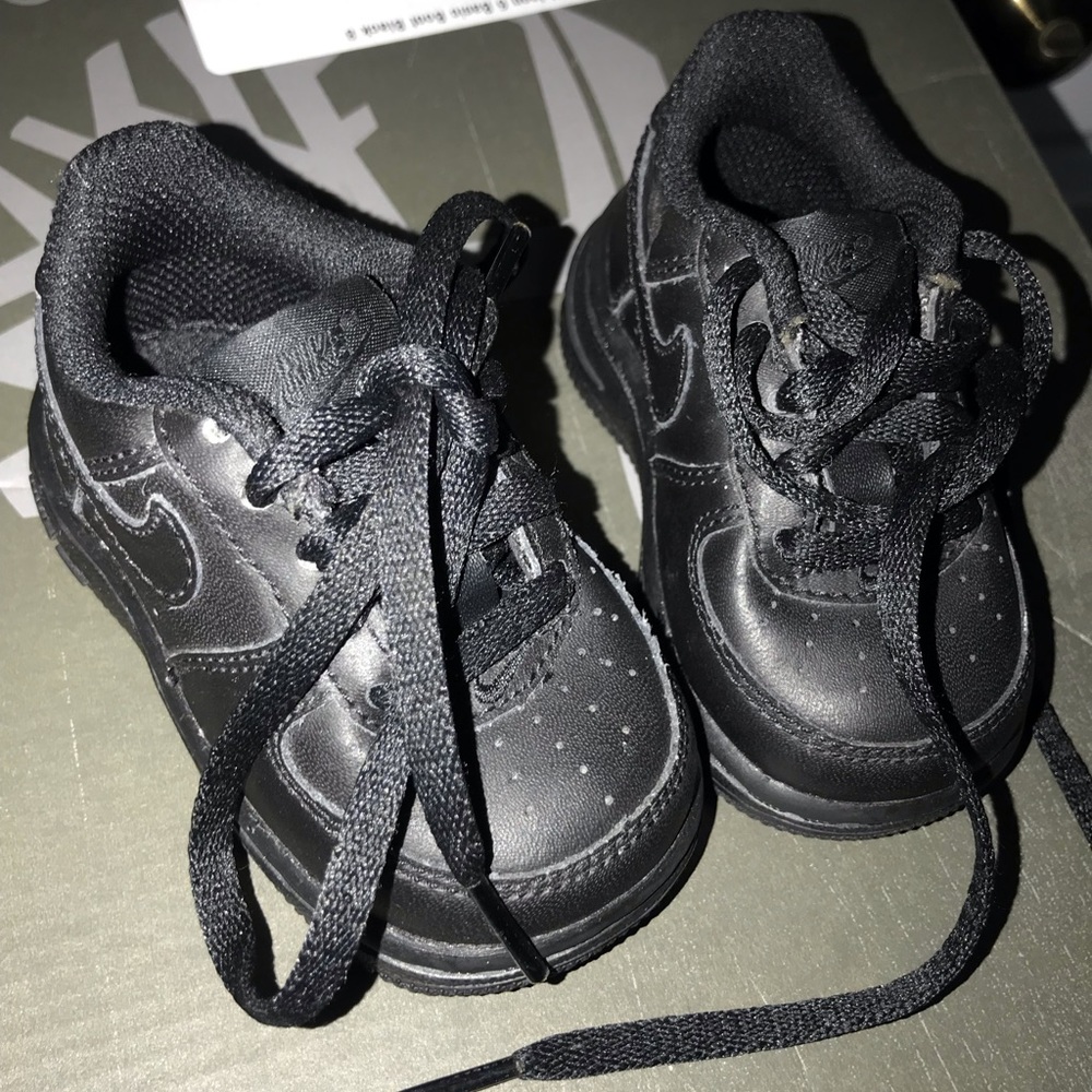 Baby’s Nike sneakers